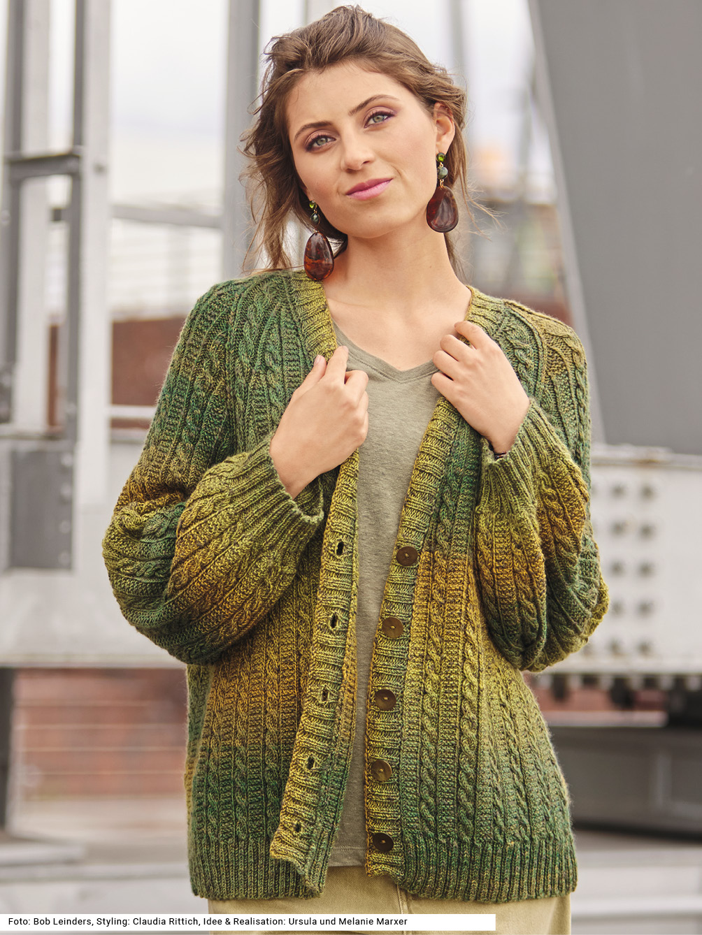 Strickset - Raglanjacke mit Zopfmuster aus Sabrina